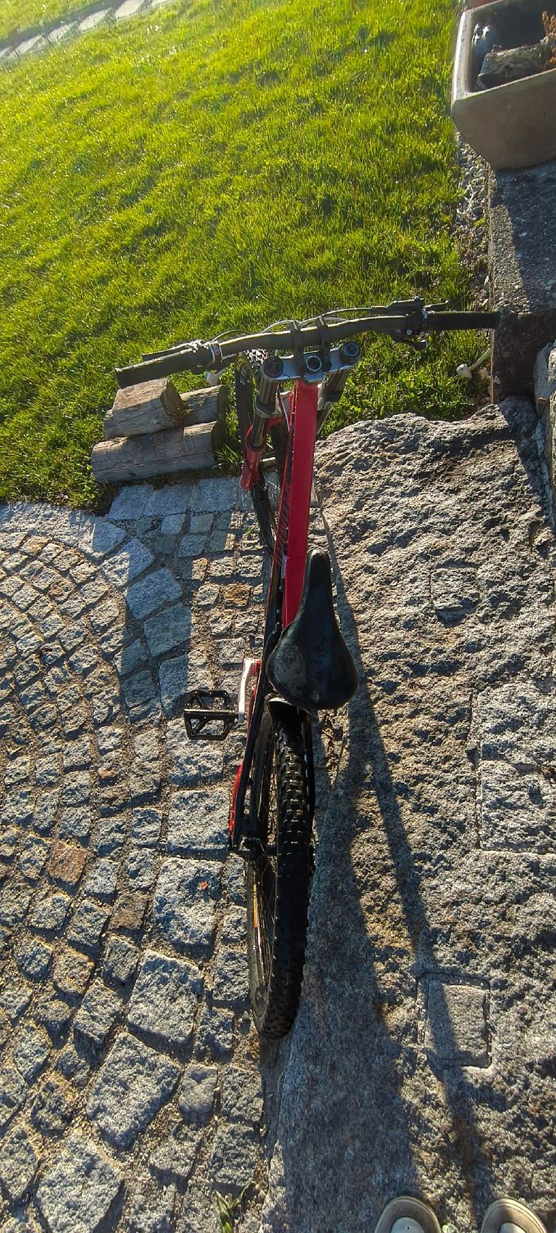 Used Specialized Camber 29 2017 2017 Mountainbike, Red, 29 — image 4 of 7
