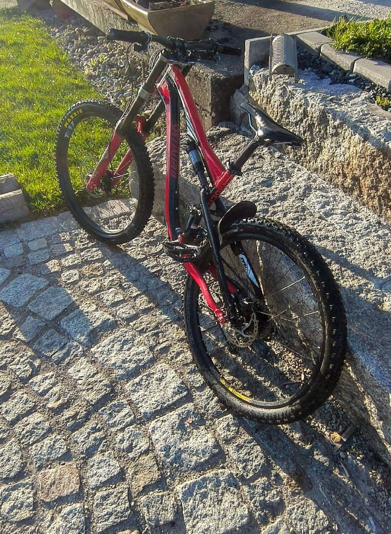 Used Specialized Camber 29 2017 2017 Mountainbike, Red, 29 — image 3 of 7