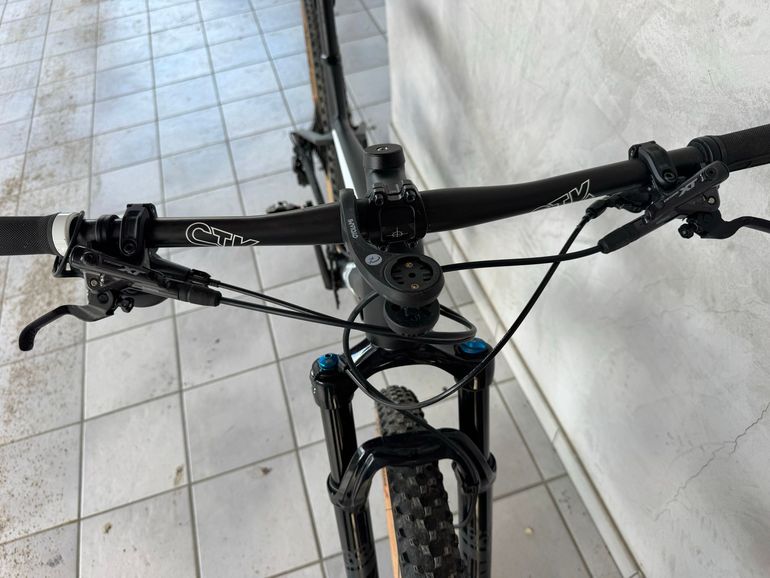 Used BMC BMC Custom Shimano Deore XT 2024 Mountainbike, Black — image 7 of 7