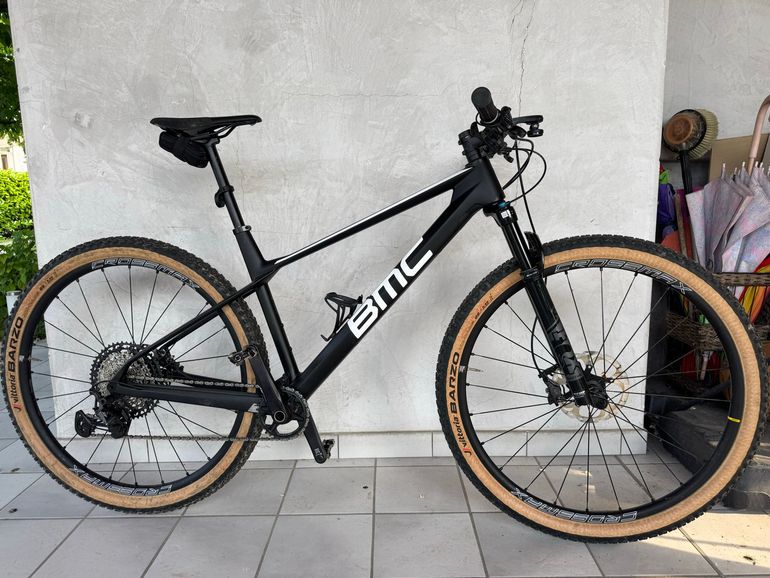 Used BMC BMC Custom Shimano Deore XT 2024 Mountainbike, Black — image 4 of 7