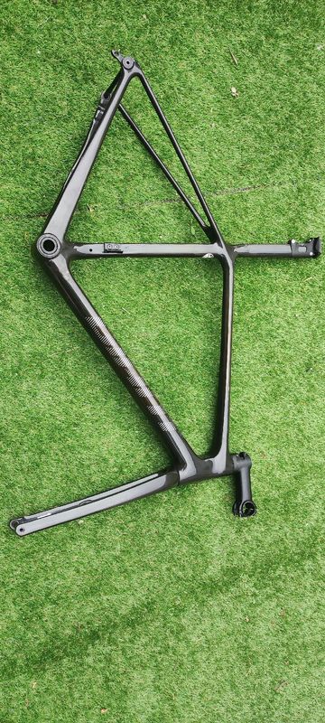 Used Giant TCR Advanced SL, Disc Frameset 2022 Frameset 2022 Road & Gravel, Black — image 2 of 6
