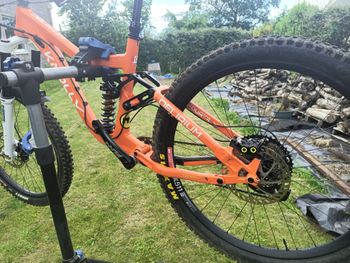 Used Knolly Delirium 2019 Mountainbike, Orange — image 4 of 7