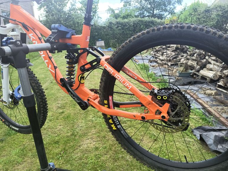 Used Knolly Delirium 2019 Mountainbike, Orange — image 4 of 7