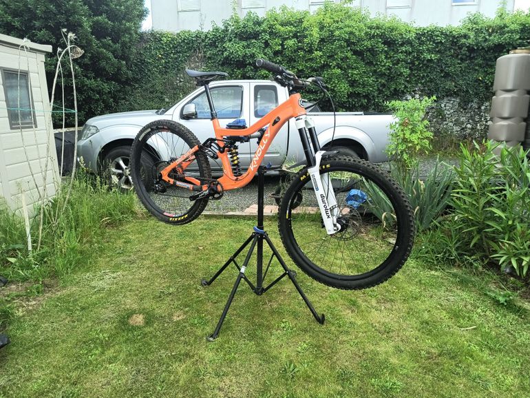 Used Knolly Delirium 2019 Mountainbike, Orange — image 1 of 7