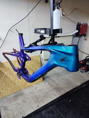 Used Giant Reign Advanced Frame 2024 Frameset 2024 Mountainbike, Purple, 29 — image 2 of 3