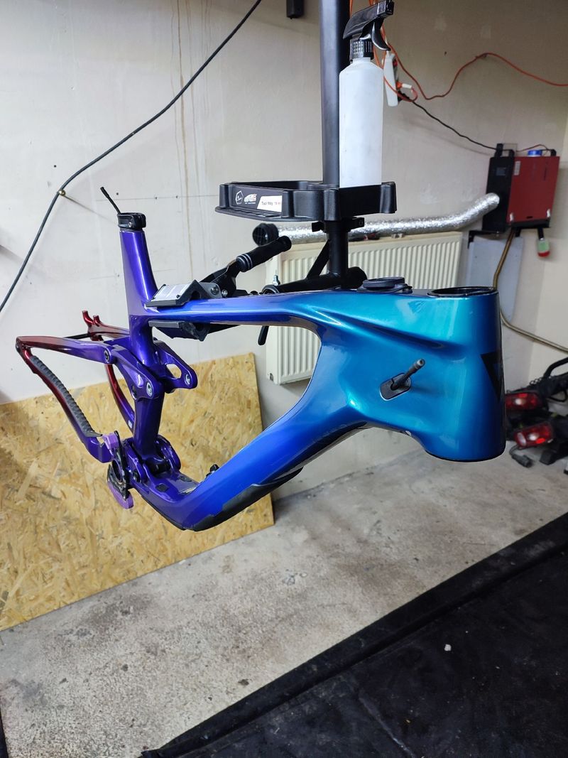 Used Giant Reign Advanced Frame 2024 Frameset 2024 Mountainbike, Purple, 29 — image 2 of 3