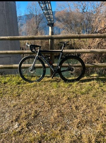 Gebrauchtes Cannondale CAAD12 Disc Ultegra 2017 2017 Road & Gravel, Schwarz — Bild 2 von 4