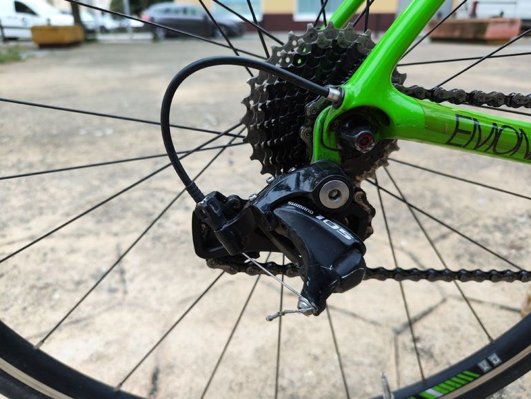Used Trek Emonda Shimano 105 2016 Road & Gravel, Green — image 3 of 10