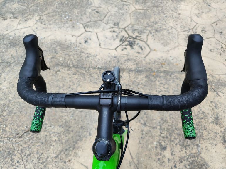 Used Trek Emonda Shimano 105 2016 Road & Gravel, Green — image 7 of 10