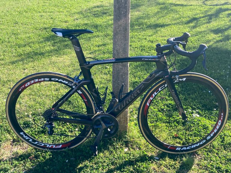 Used Wilier Cento1AIR 2016 2016 Road & Gravel, Black — image 1 of 3