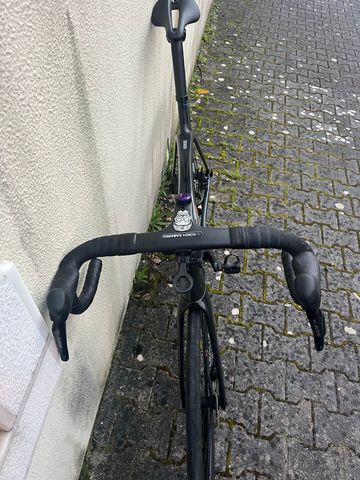 Brugt Trek Émonda SL 6 2024 2024 Road & Gravel — billede 2 af 4