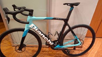 Bianchi, Oltre XR4 - Ultegra Di2 2022