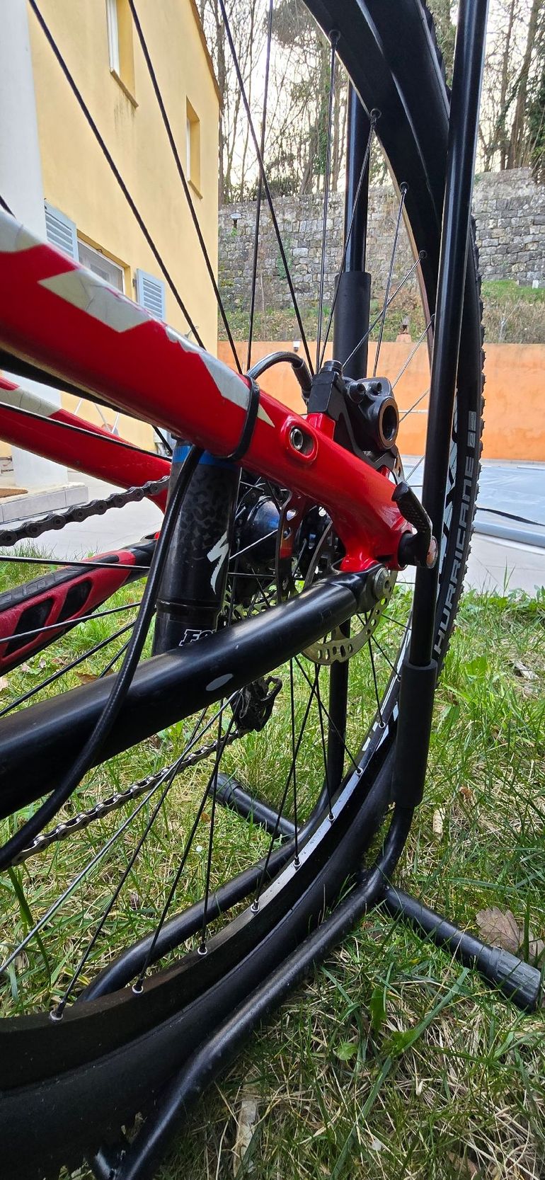 Used Specialized Epic SRAM X9 2017 Mountainbike, Red — image 12 of 21