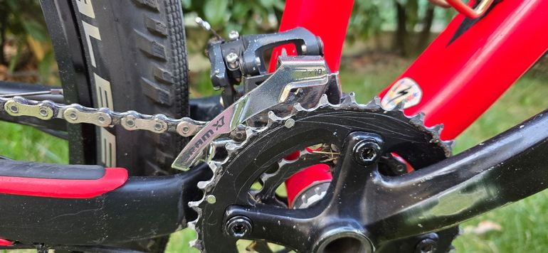 Used Specialized Epic SRAM X9 2017 Mountainbike, Red — image 4 of 21