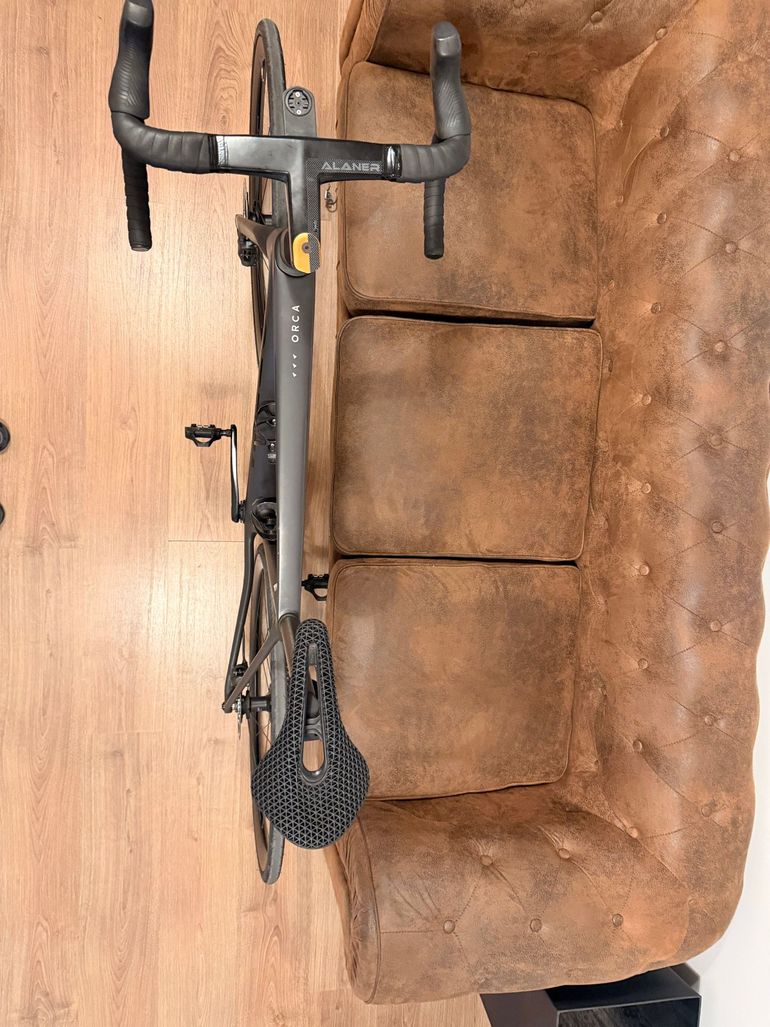 Used Orbea Orca SRAM Rival eTap AXS 2025 Road & Gravel, Black — image 10 of 11