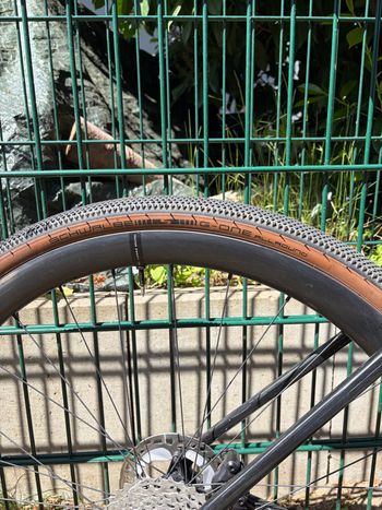 Used Factor Factor Ostro Gravel Bike Ultegra Di2 Hunt Carbon 2024 Road & Gravel — image 7 of 9