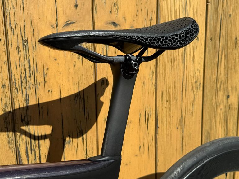 Used Specialized S-Works Tarmac SL8 - Shimano Dura-Ace Di2 2025 2025 Road & Gravel, Purple — image 8 of 13