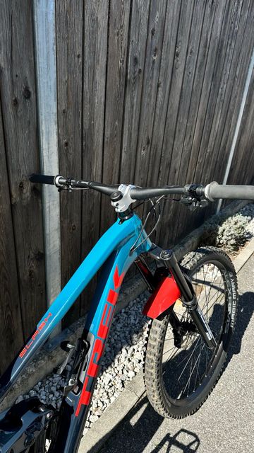 Brugt Trek Slash 8 Gen 5 2023 2023 Mountainbike — billede 2 af 5