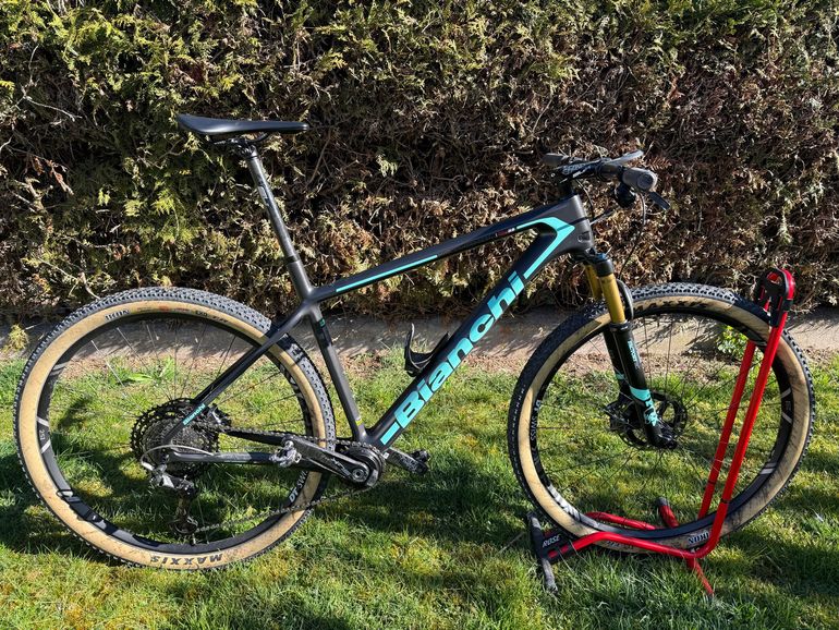 Used Bianchi Methanol Shimano XTR 2020 Mountainbike, Black — image 1 of 9