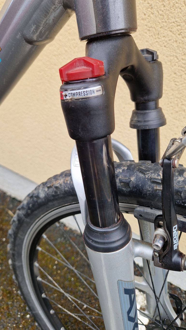 Used Bianchi 9800 MTB 2005  Anniversario 26" 2005 Mountainbike, Light Gray — image 14 of 26