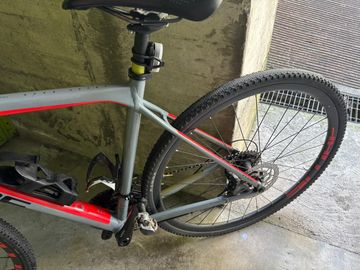 Used CUBE CROSS RACE Pro 2018 2018 Road & Gravel, Light Gray — image 7 of 8
