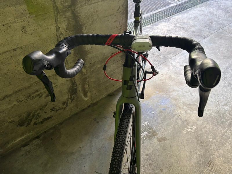 Used CUBE CROSS RACE Pro 2018 2018 Road & Gravel, Light Gray — image 8 of 8
