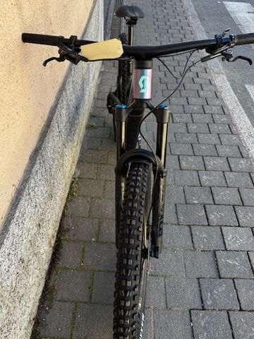 Used Scott Genius ST 910 TR 2025 2025 Mountainbike, Black, 29 — image 3 of 4