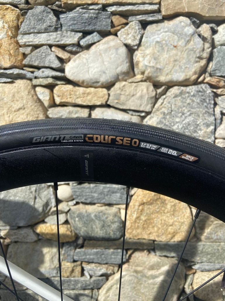 Used Giant Giant Propel Advanced 2 105 2027 2027 Road & Gravel — image 16 of 19
