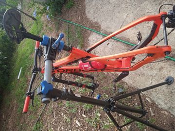 Used Orbea Oiz Shimano Deore XT 2021 Mountainbike, Orange, 29 — image 2 of 3