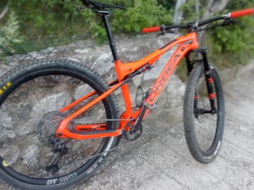 Used Orbea Oiz Shimano Deore XT 2019 Mountainbike, Orange, 29 — image 4 of 9