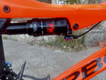 Used Orbea Oiz Shimano Deore XT 2019 Mountainbike, Orange, 29 — image 9 of 9