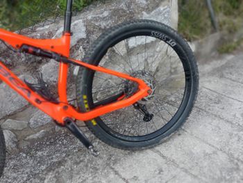 Used Orbea Oiz Shimano Deore XT 2019 Mountainbike, Orange, 29 — image 6 of 9