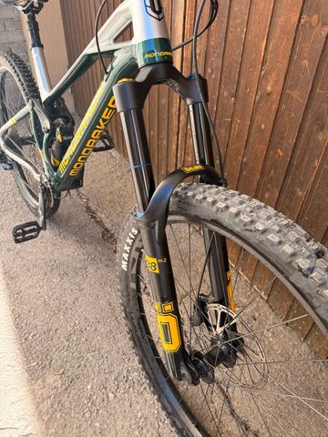 Tweedehands Mondraker SUPERFOXY R 2023 2023 Mountainbike — afbeelding 3 van 6