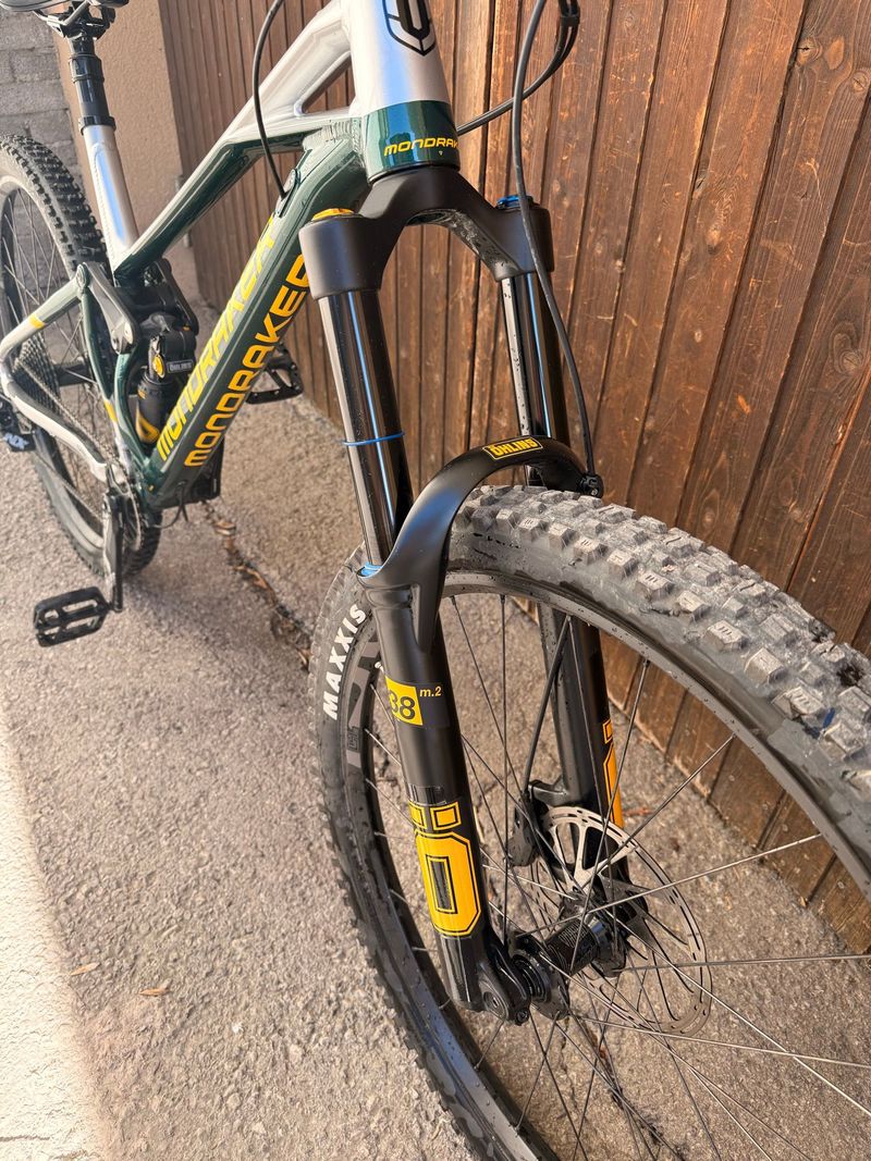 Tweedehands Mondraker SUPERFOXY R 2023 2023 Mountainbike — afbeelding 3 van 6