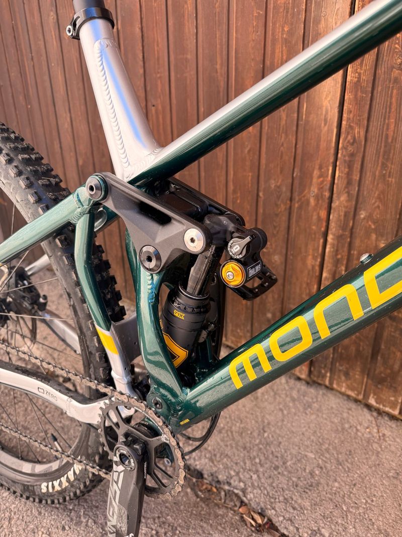 Tweedehands Mondraker SUPERFOXY R 2023 2023 Mountainbike — afbeelding 2 van 6