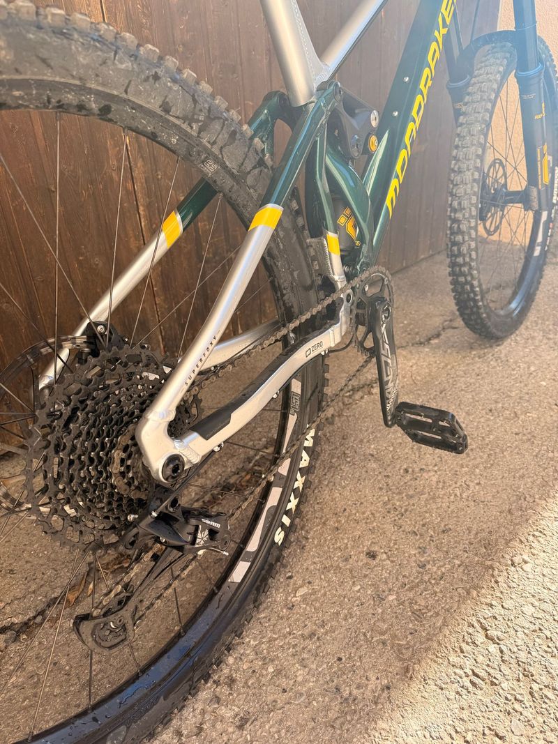 Tweedehands Mondraker SUPERFOXY R 2023 2023 Mountainbike — afbeelding 4 van 6