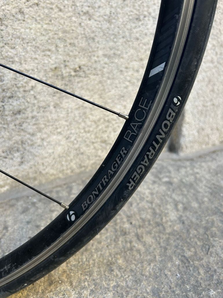Used Trek Silque SL Women's 2016 2016 Road & Gravel — image 6 of 11