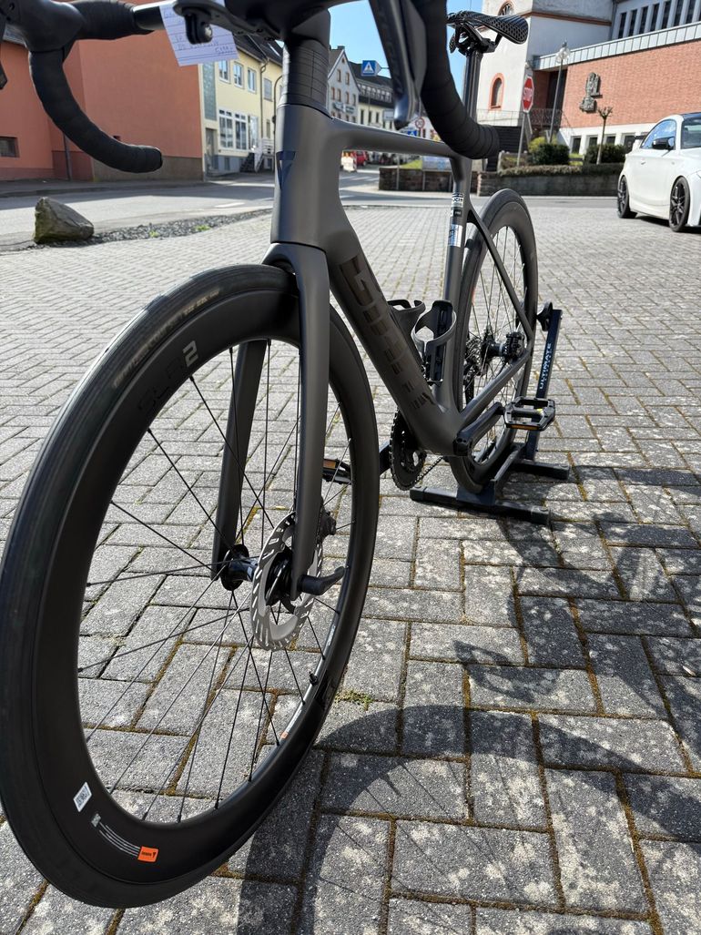 Used Giant Propel Shimano Ultegra Di2 2025 Road & Gravel, Black — image 6 of 10