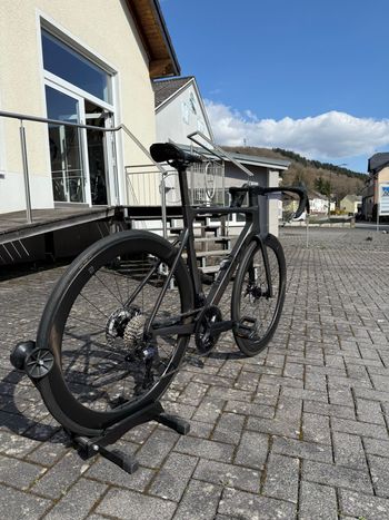 Used Giant Propel Shimano Ultegra Di2 2025 Road & Gravel, Black — image 2 of 10