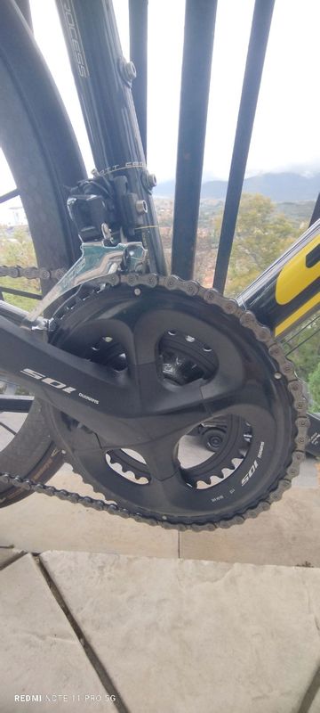 Scott Addict Shimano 105 2007 Road & Gravel usato, Nero — immagine 3 di 7