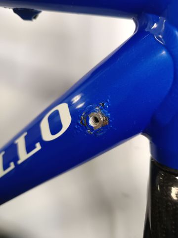 Used Pinarello Dogma Campagnolo Chorus 2006 Road & Gravel, Blue — image 11 of 18