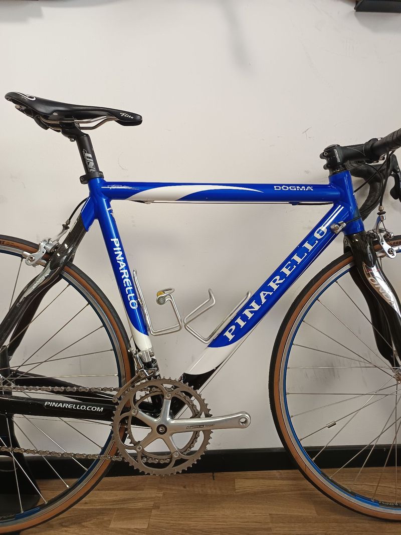 Used Pinarello Dogma Campagnolo Chorus 2006 Road & Gravel