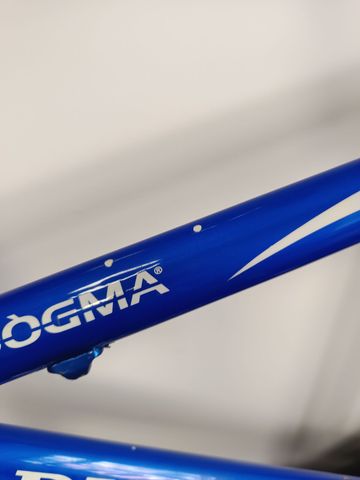 Used Pinarello Dogma Campagnolo Chorus 2006 Road & Gravel, Blue — image 17 of 18
