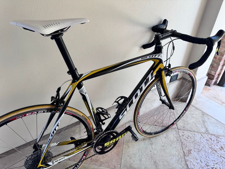 Used Scott Addict sram red 10 speed limited edition Scott Addict sram red 10 speed limited edition Custom SRAM Red eTap AXS 2011 Road & Gravel, Black — image 9 of 20