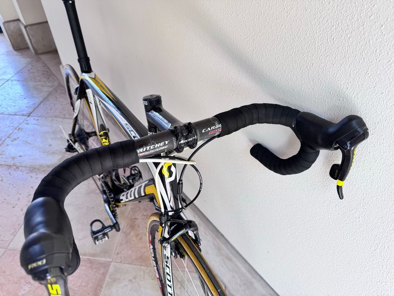 Used Scott Addict sram red 10 speed limited edition Scott Addict sram red 10 speed limited edition Custom SRAM Red eTap AXS 2011 Road & Gravel, Black — image 8 of 20