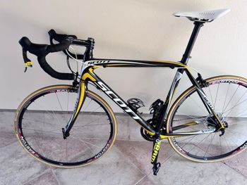 Used Scott Addict sram red 10 speed limited edition Scott Addict sram red 10 speed limited edition Custom SRAM Red eTap AXS 2011 Road & Gravel, Black — image 17 of 20