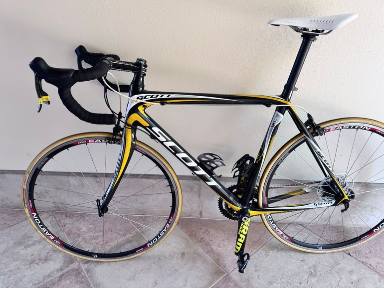 Used Scott Addict sram red 10 speed limited edition Scott Addict sram red 10 speed limited edition Custom SRAM Red eTap AXS 2011 Road & Gravel, Black — image 17 of 20