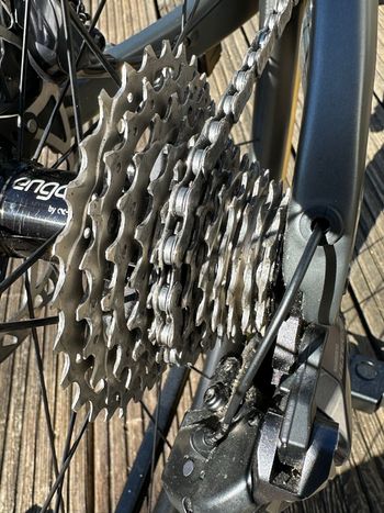 Used Benotti Fuoco Aero Disc Shimano Ultegra Di2 2023 Road & Gravel, Nero — image 6 of 11