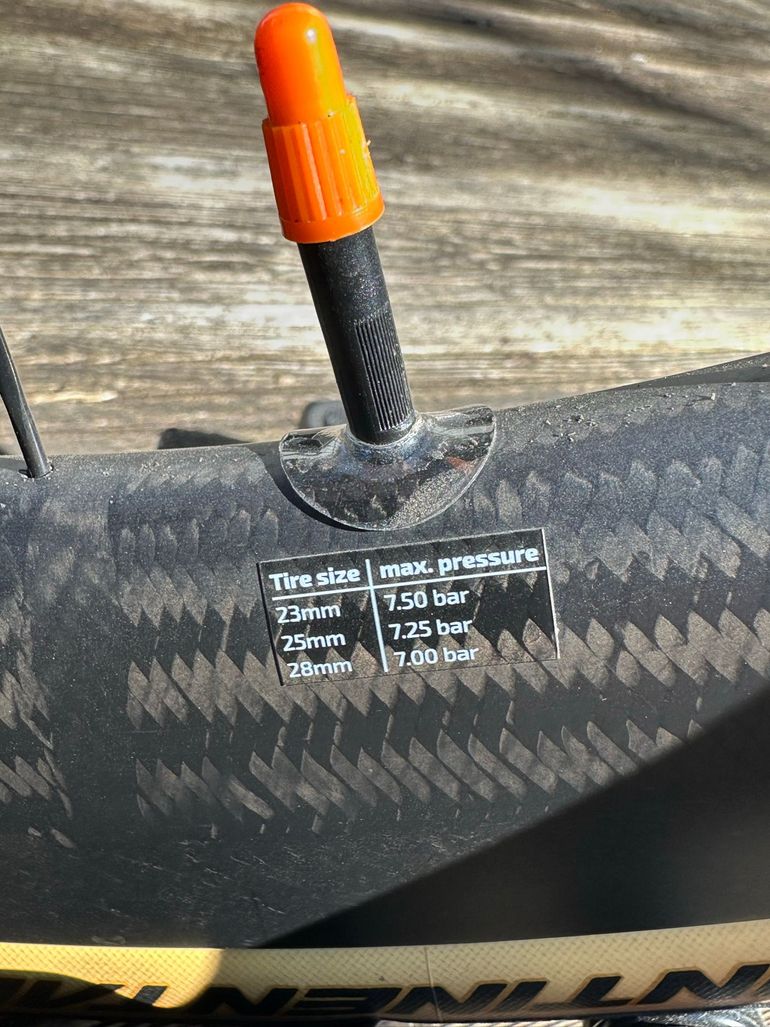 Used Benotti Fuoco Aero Disc Shimano Ultegra Di2 2023 Road & Gravel, Nero — image 5 of 11
