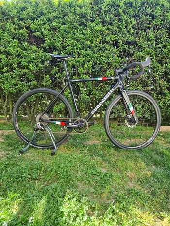 Used Guerciotti Lembeek SRAM Rival 2023 Racefiets & gravel